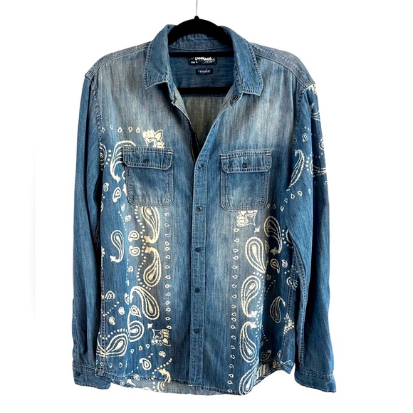 Desigual Other - EUC Desigual Men’s Shirt, long sleeve blue denim shirt White Print detail Large